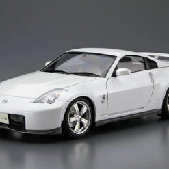 Aoshima 55229 The Model Car 69 Nissan Z33 Fairlady Z Version Nismo 2007 1/24 Scale Kit -ringkestore shop 49050830552293 45129.1533014874